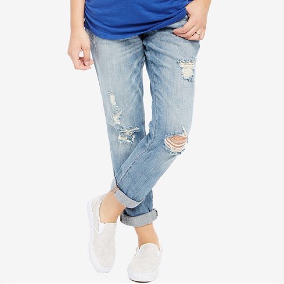 A Pea in the Pod distressed light wash jeans - Picture 2 of 7